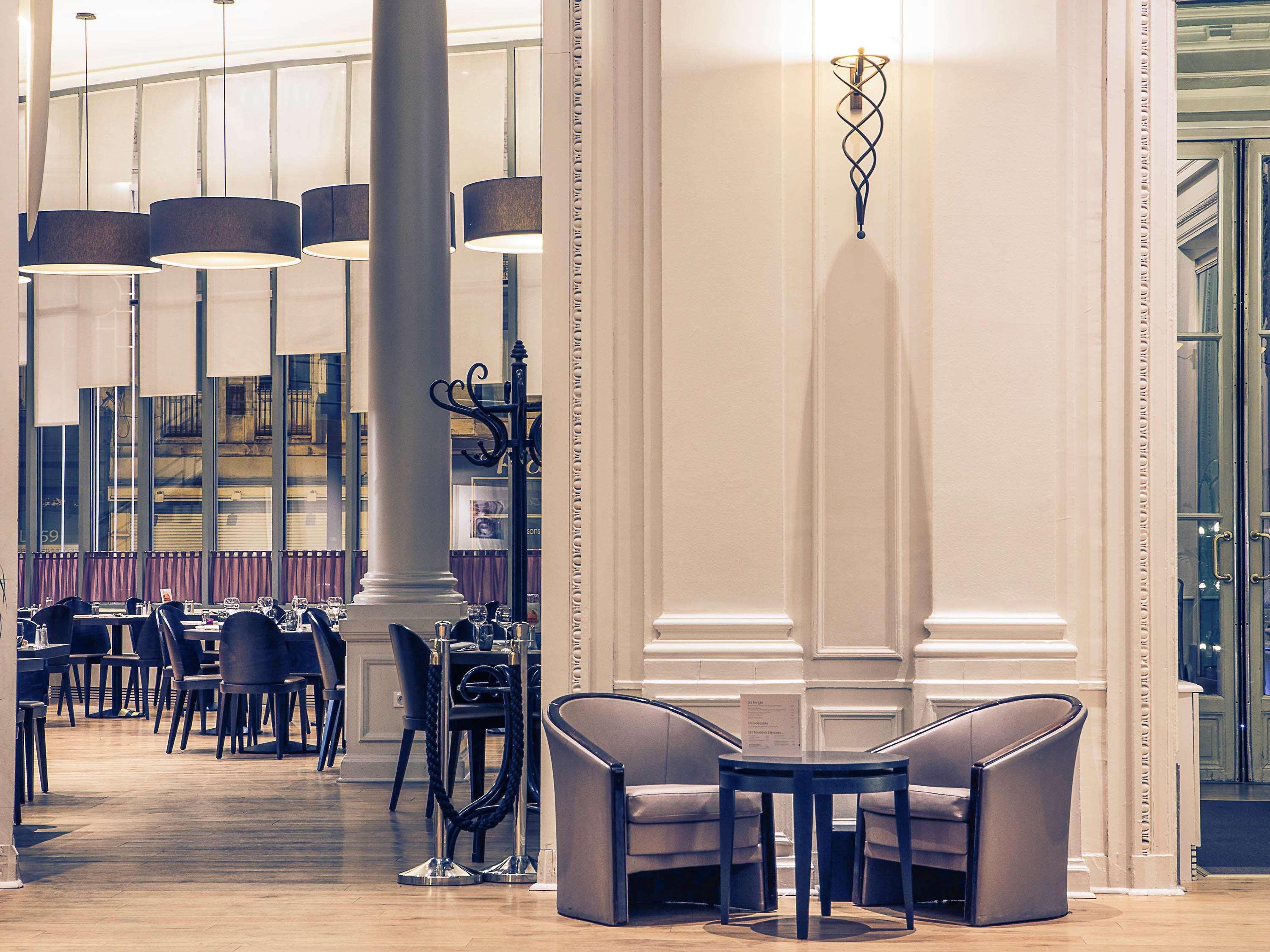 Mercure Lille Roubaix Grand Hotel Bagian luar foto