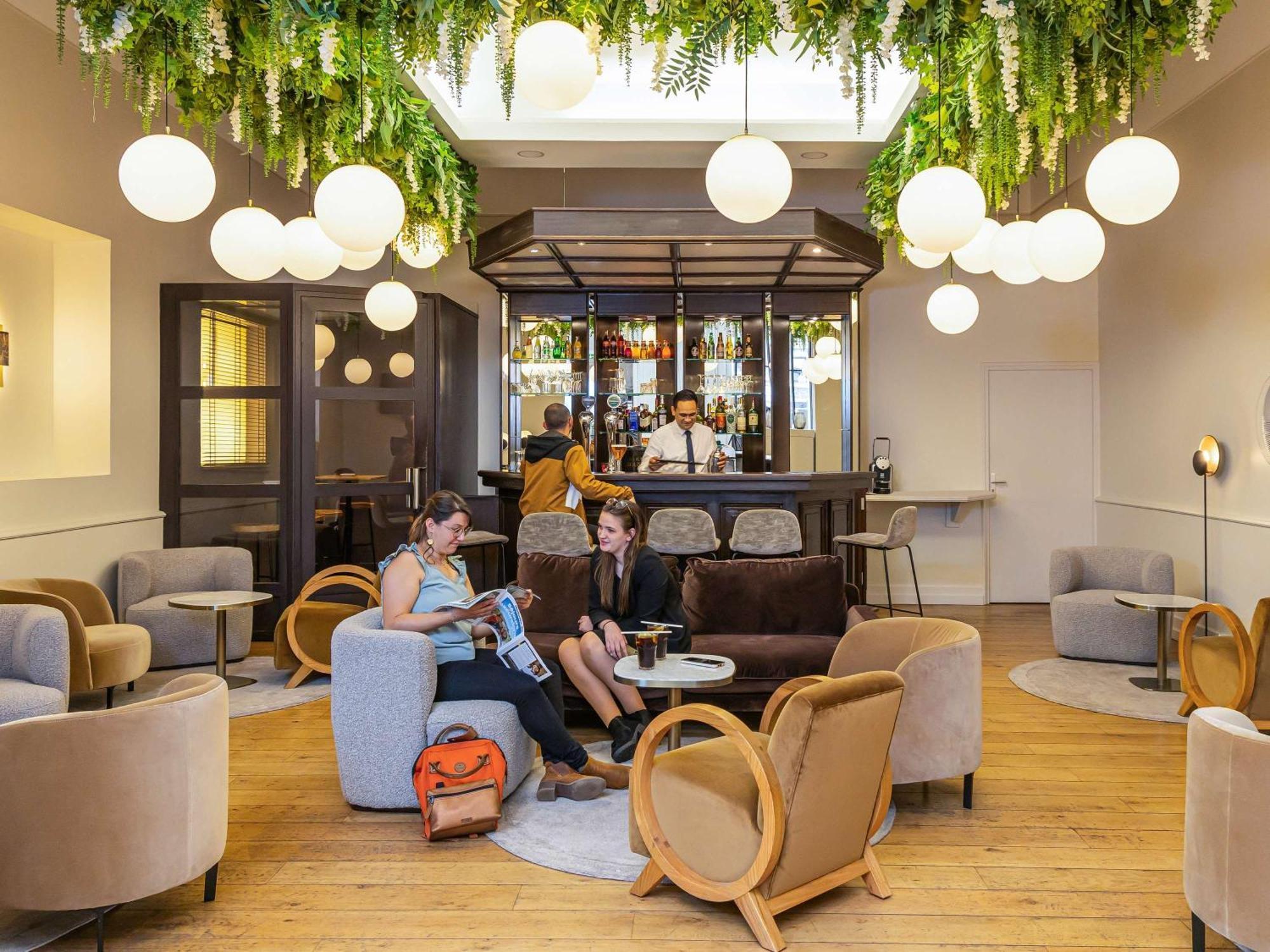 Mercure Lille Roubaix Grand Hotel Bagian luar foto