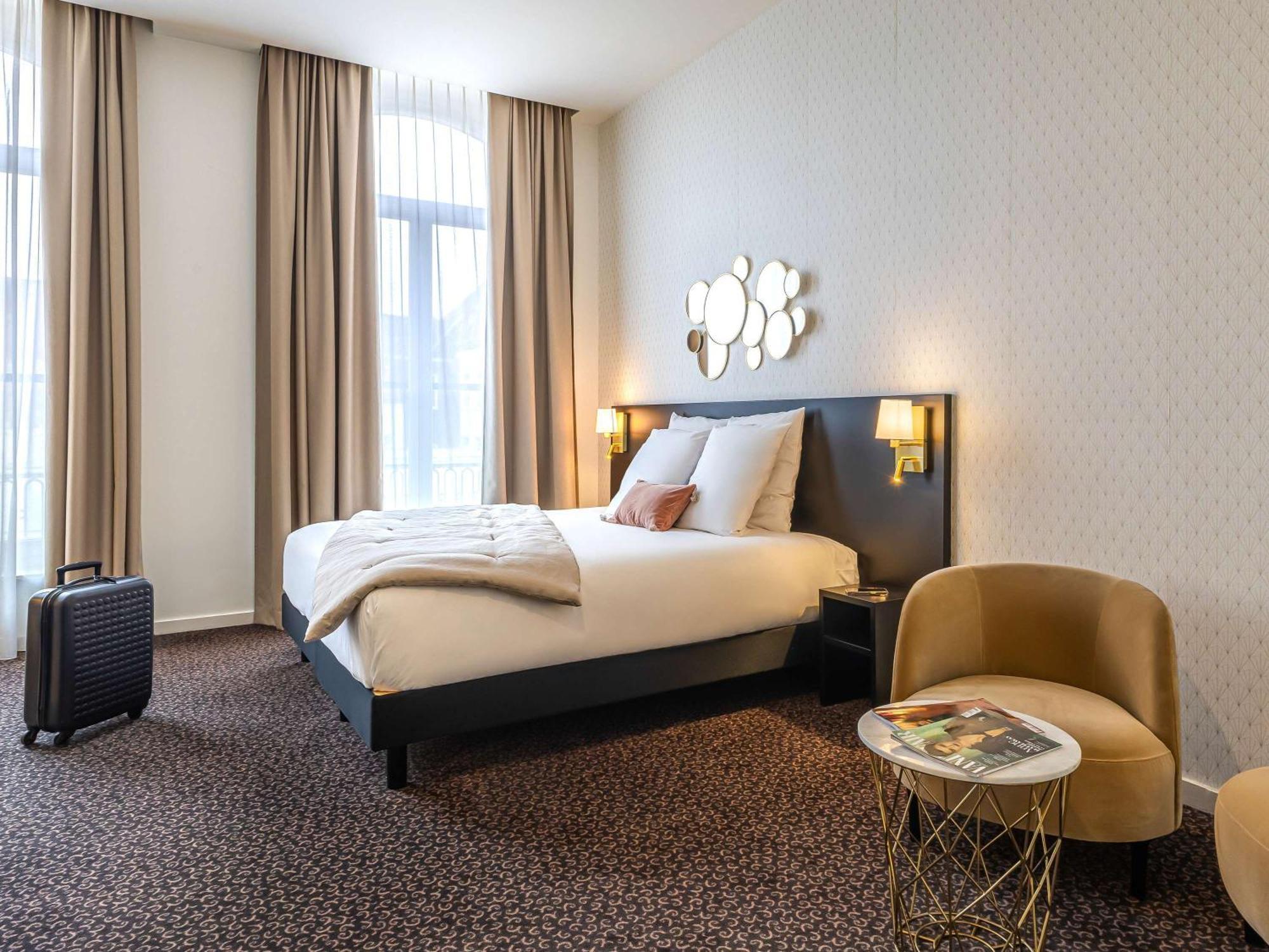 Mercure Lille Roubaix Grand Hotel Bagian luar foto