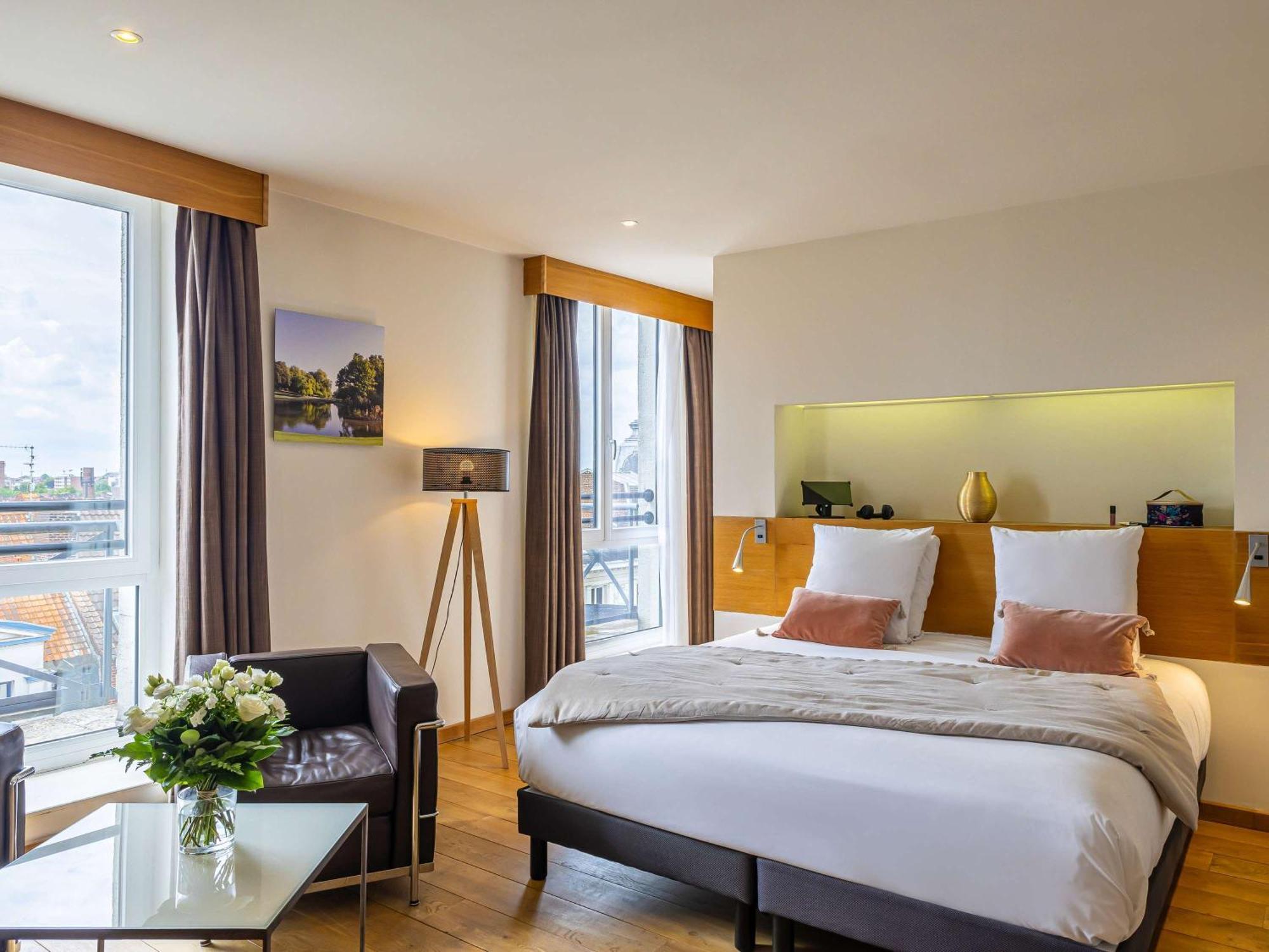 Mercure Lille Roubaix Grand Hotel Bagian luar foto