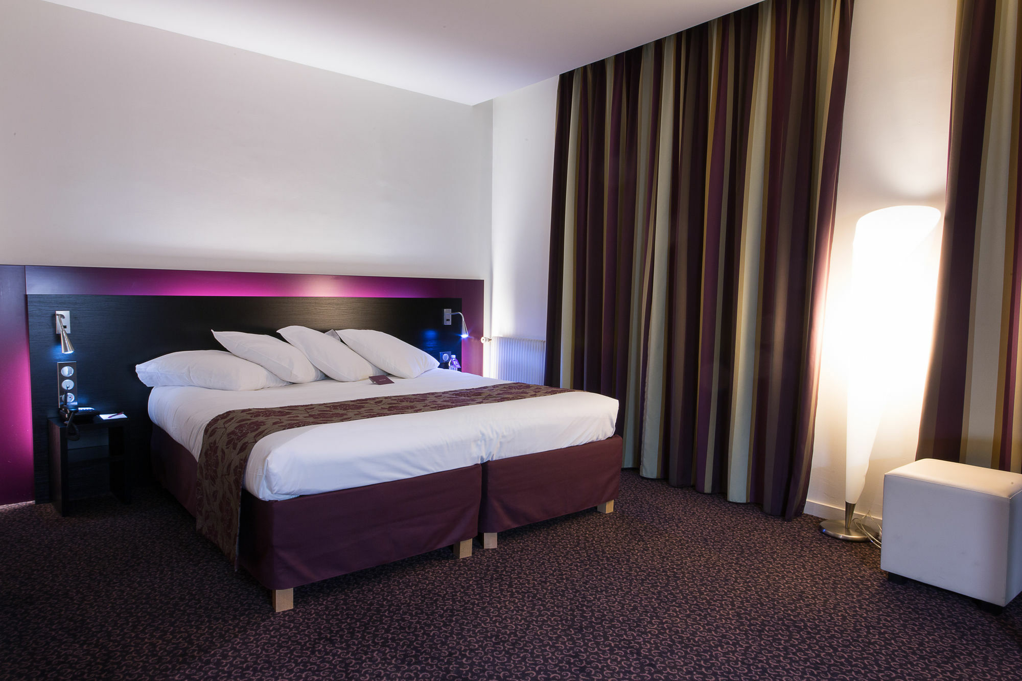 Mercure Lille Roubaix Grand Hotel Bagian luar foto