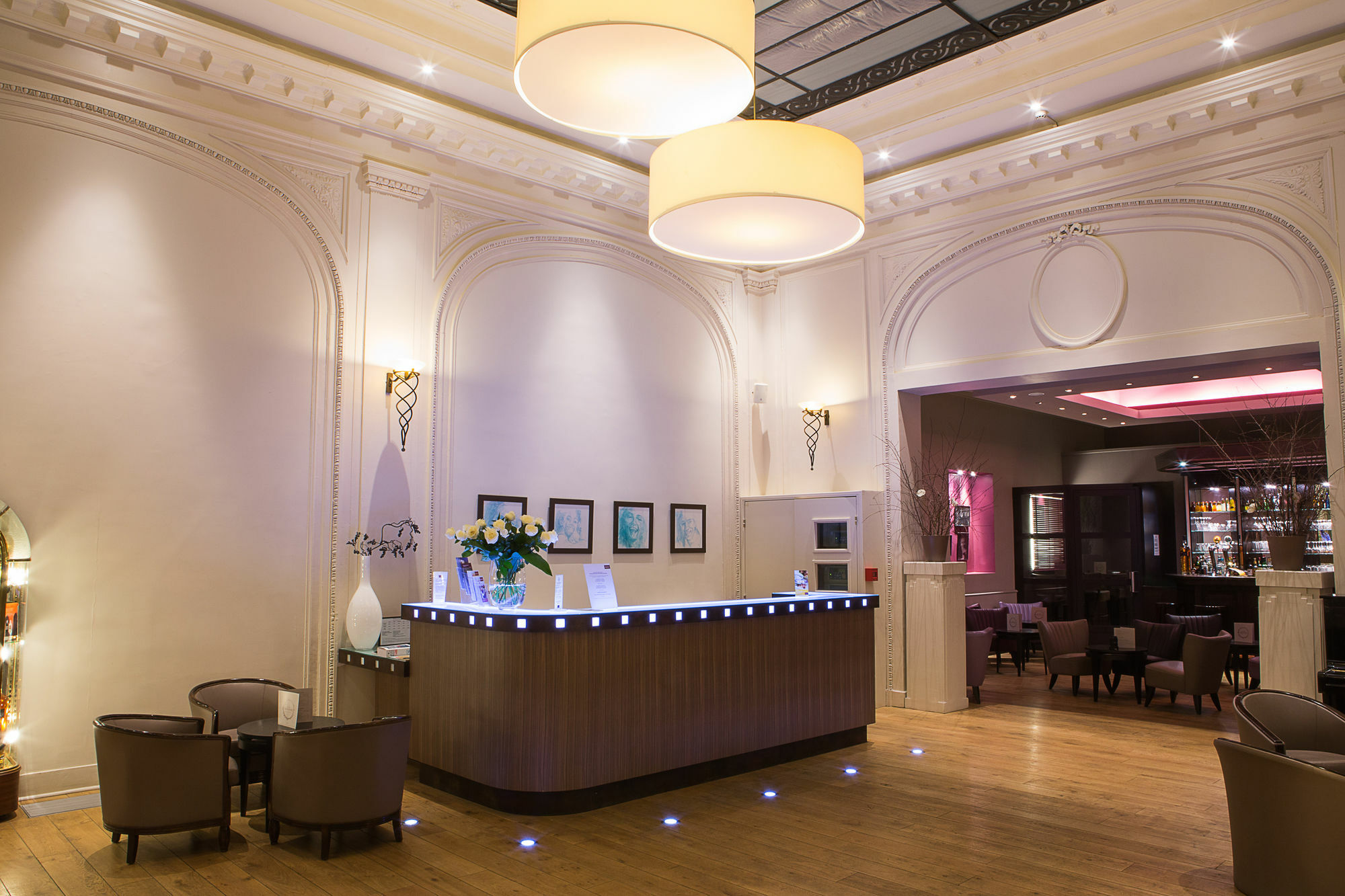 Mercure Lille Roubaix Grand Hotel Bagian luar foto