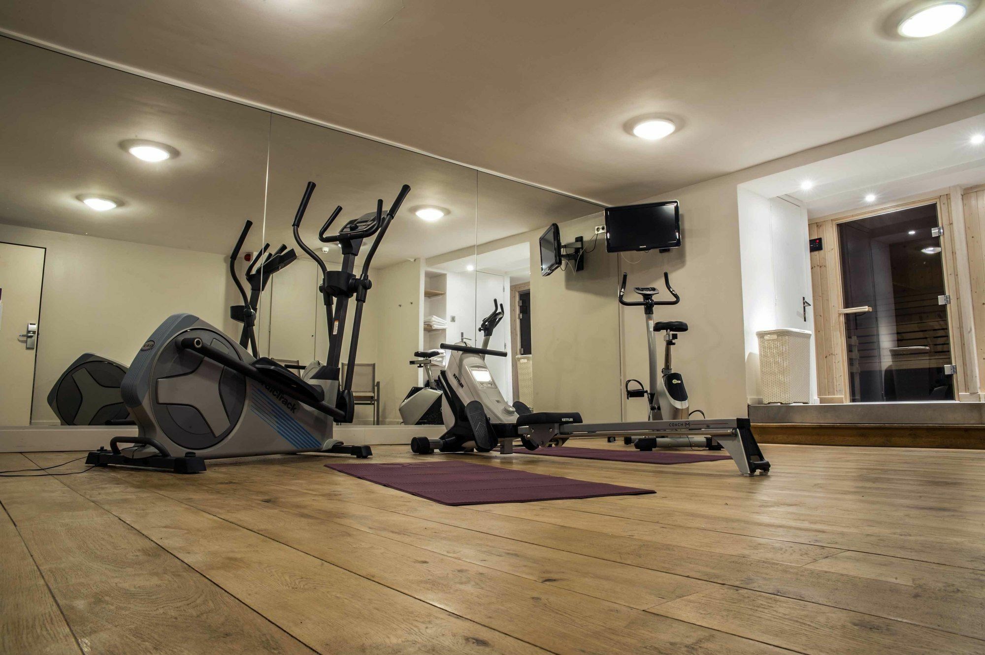 Mercure Lille Roubaix Grand Hotel Bagian luar foto