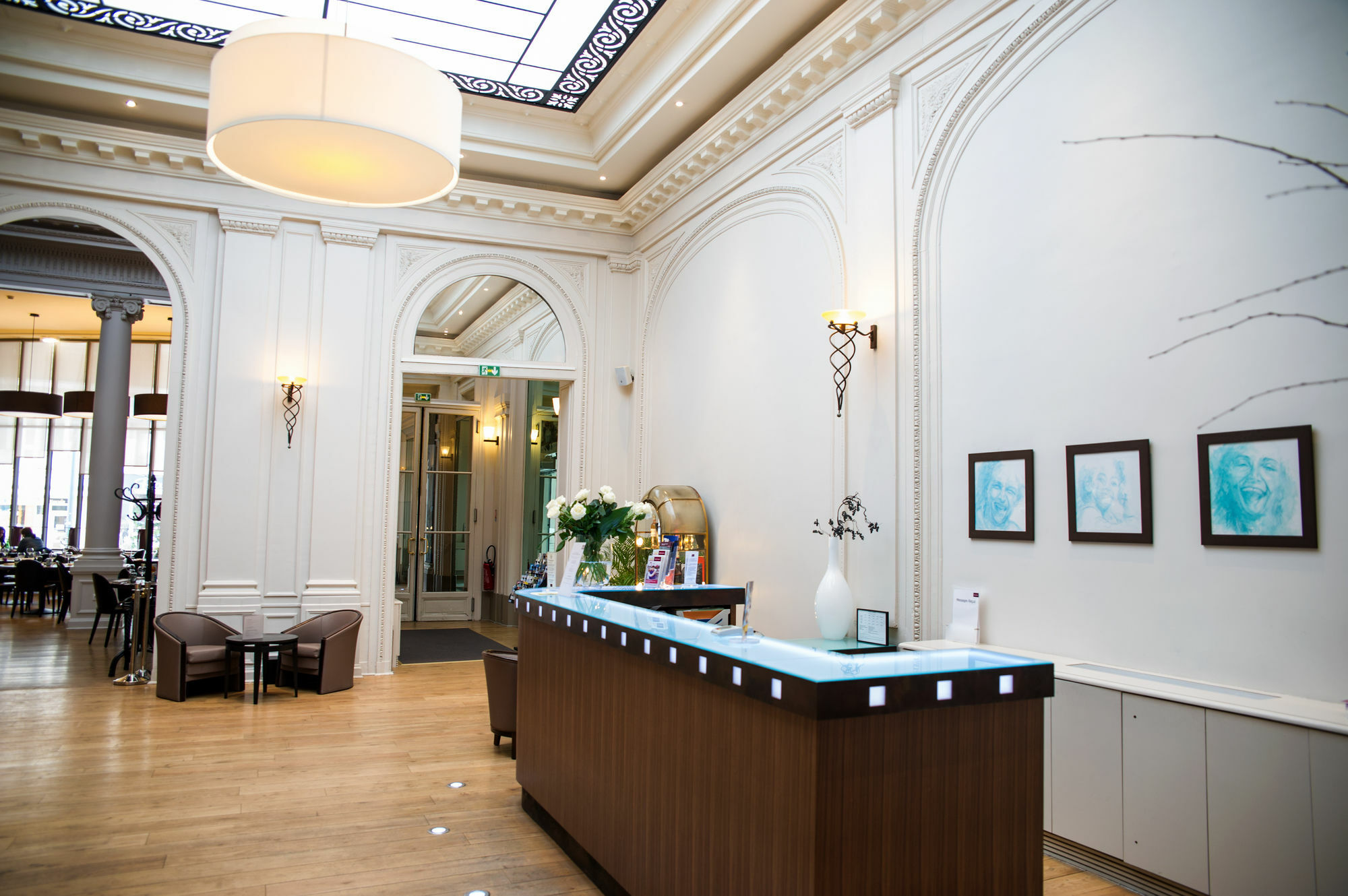 Mercure Lille Roubaix Grand Hotel Bagian luar foto