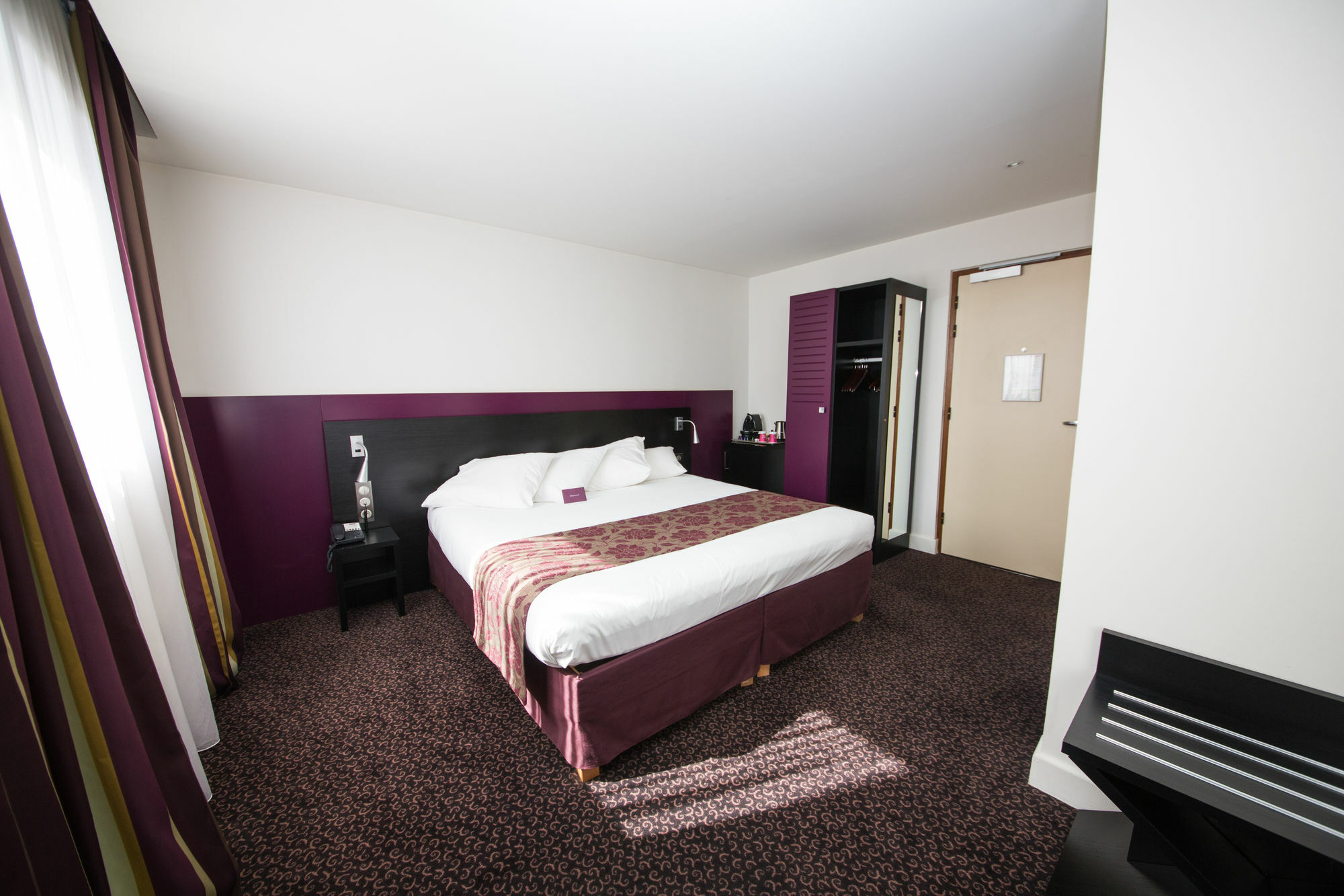 Mercure Lille Roubaix Grand Hotel Bagian luar foto